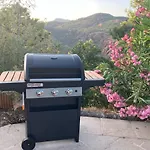à Anthéor Avec Vaste Piscine, Vue Et Montagne *