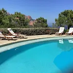 Apartamento à Anthéor Avec Vaste Piscine, Vue Et Montagne *