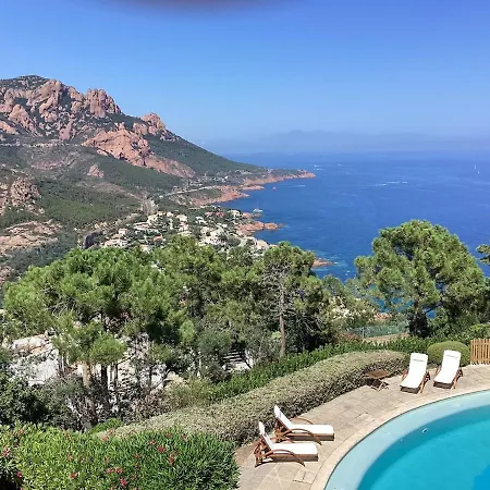 Apartamento à Anthéor Avec Vaste Piscine, Vue Et Montagne Saint-Raphaël