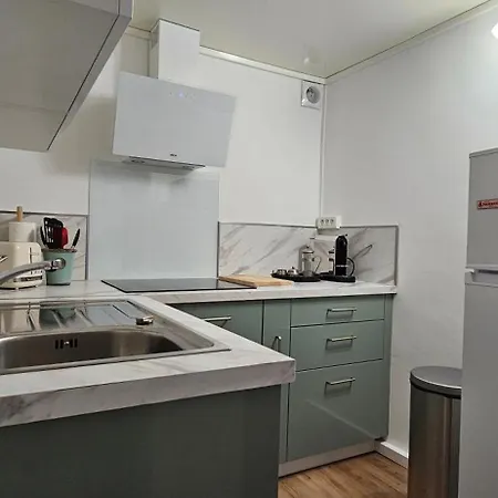 Apartman A Antheor Avec Vaste Piscine, Vue Et Montagne *